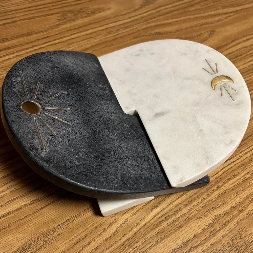 Marble Black and White Sun and Moon Book Holder